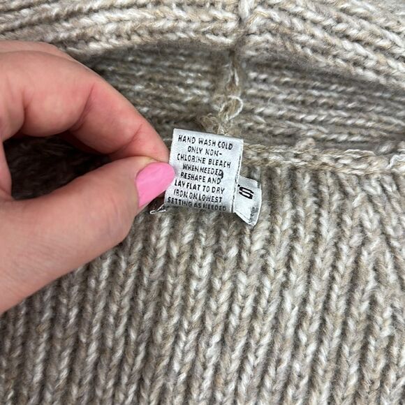 Chico’s Heather Pale Brown Cable Knit 3/4 Sleeves Cardigan Sweater Size L - Picture 5 of 7